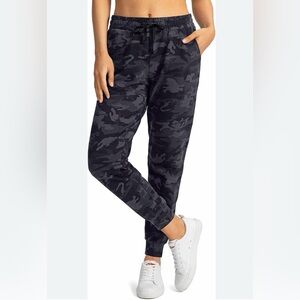 Lululemon Stretch high-waisted sweatpants or Lululemon Keep Moving pants
